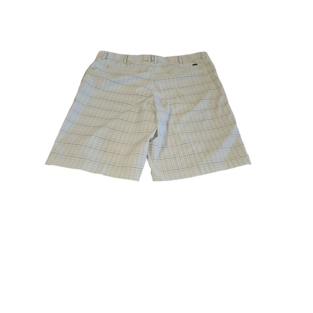 Greg Norman Men's Beige Golf Shorts Sz 40 - Picture 2 of 5